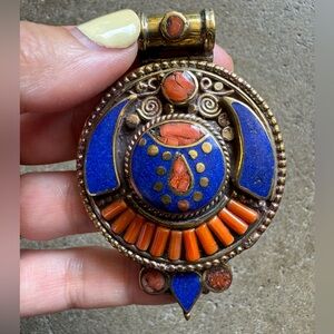 Handmade Nepalese necklace pendant